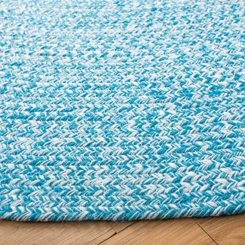 Braided BRD351 Hand Braided Area Rug - Blue/Ivory - 4' round - Safavieh.