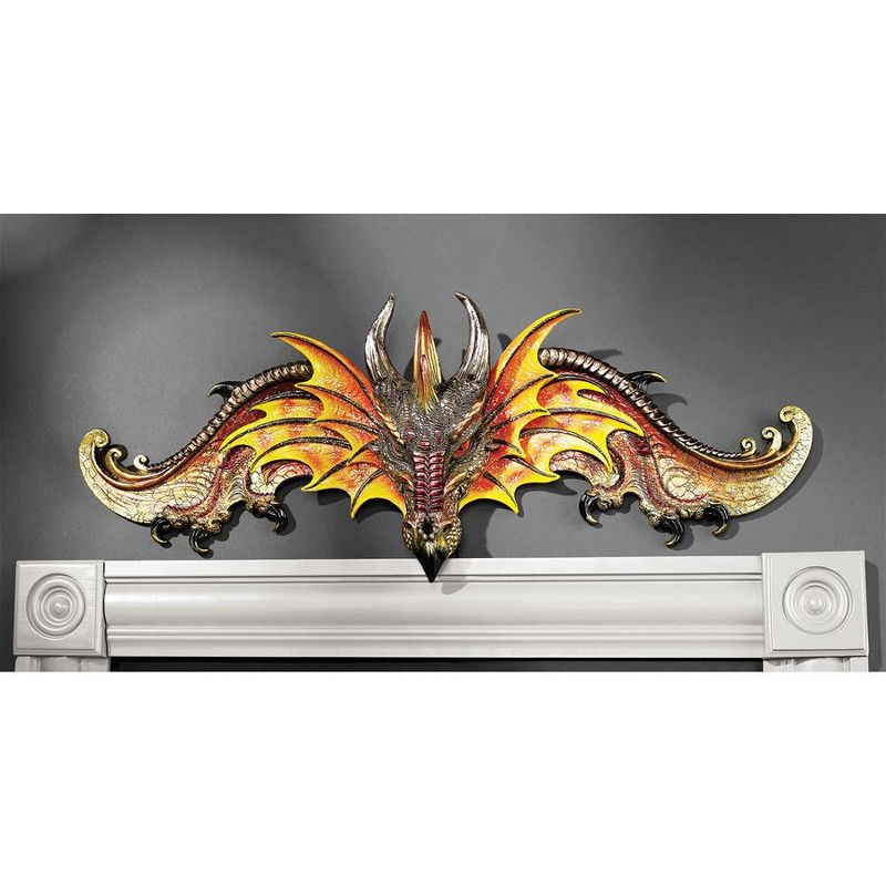 Design Toscano The Dragon of Kingsbridge Manor Pediment