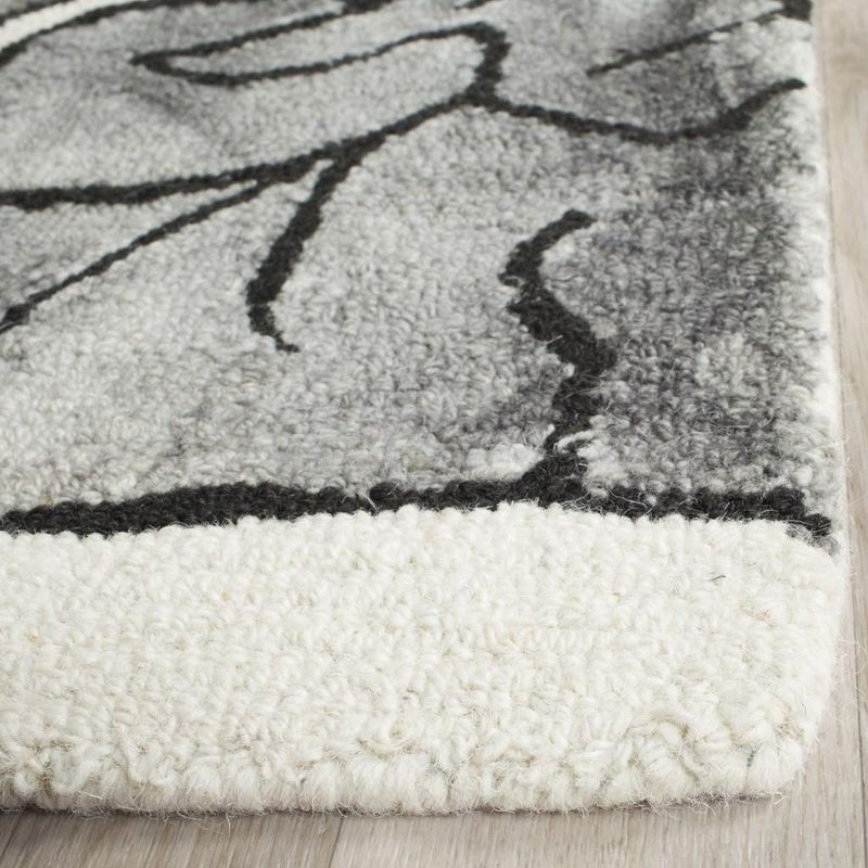 Dip Dye DDY683 Hand Tufted Area Rug - Ivory/Light Grey - 8'x10' - Safavieh.