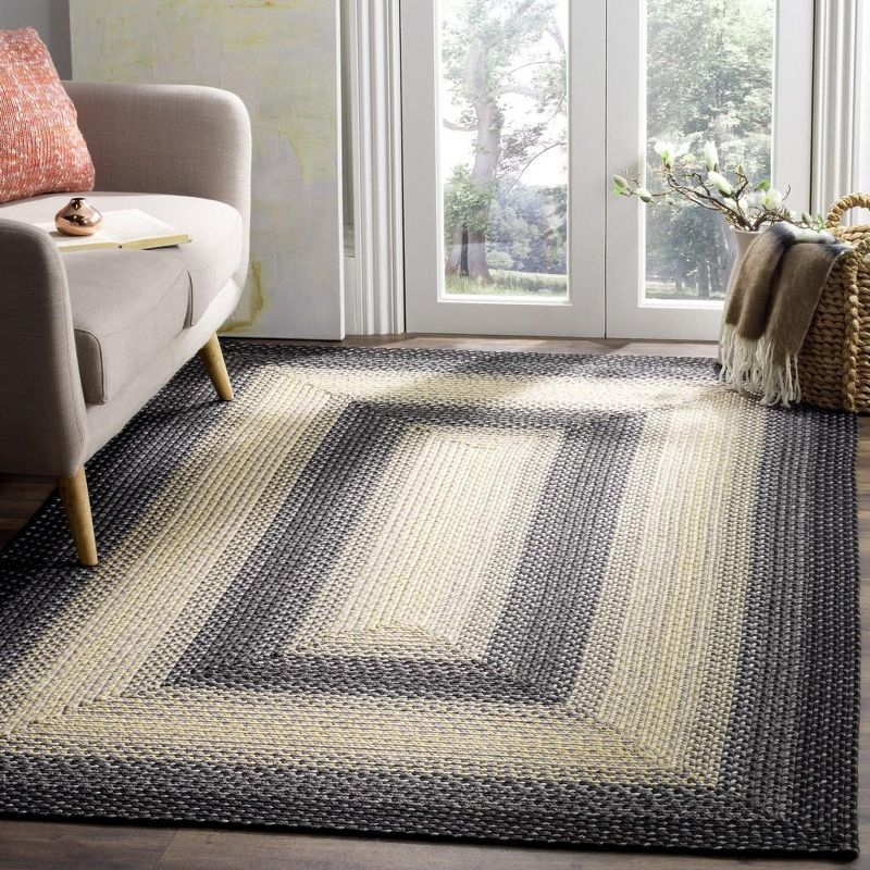Braided BRD311 Hand Woven Area Rug - Black/Grey - 6'x9' - Safavieh.