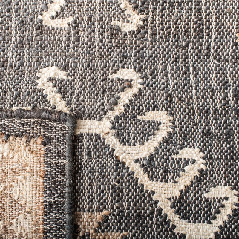 Kilim KLM762 Flat Weave Area Rug - Black/Ivory - 7'x7' - Safavieh