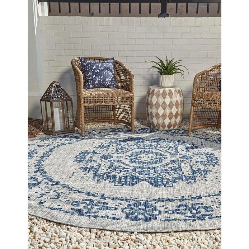 Unique Loom 4' 1 x 4' 1 Round Indoor/Outdoor Traditional Blue Area Rug