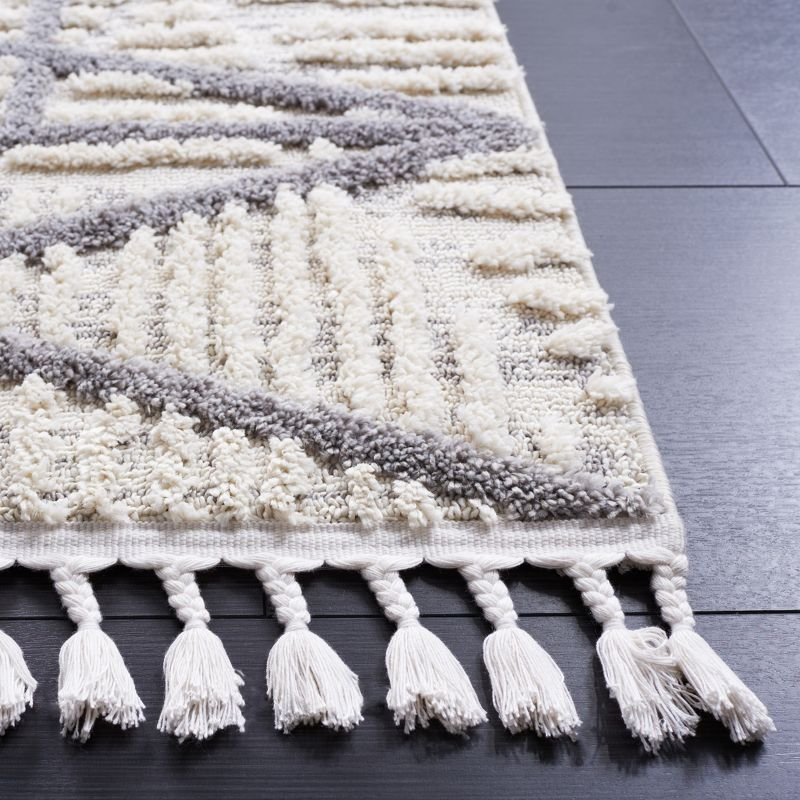 Marrakesh MRK540 Power Loomed Runner Rug - Beige/Grey - 2'2"x8' - Safavieh.