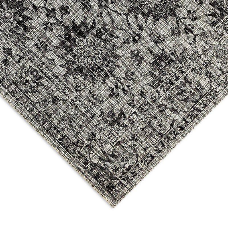 Liora Manne Carmel Vintage Floral Indoor/Outdoor Rug Black 7'10" Round