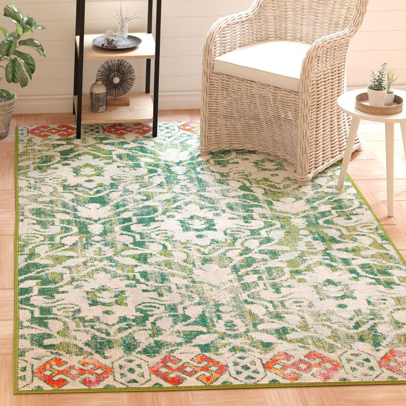 Madison MAD444 Power Loomed Area Rug - Green/Ivory - 6'7"x6'7" - Safavieh.