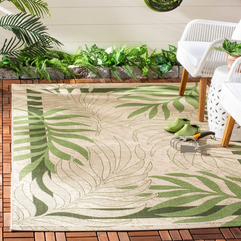 Courtyard CY7836 Power Loomed Indoor/Outdoor Area Rug - Cream/Green - 5'3"x7'7" - Safavieh.