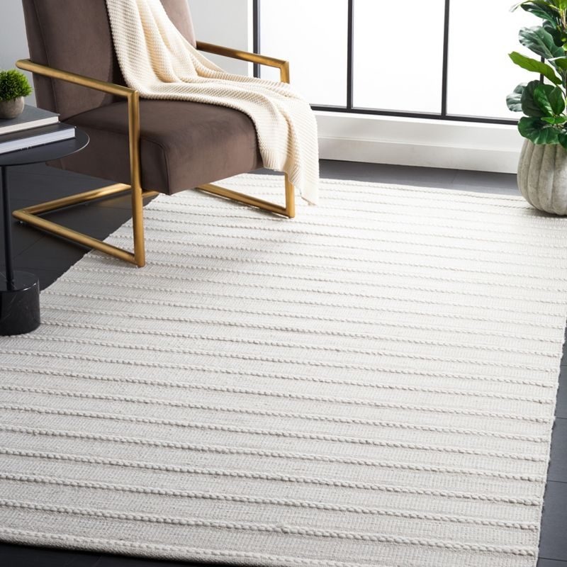 Kilim KLM450 Hand Woven Area Rug - Light Gray/Ivory - 3'x5' - Safavieh.