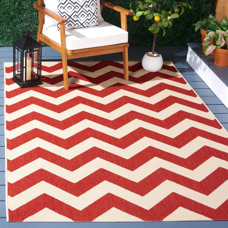 Courtyard CY6244 Power Loomed Indoor and Outdoor Area Rug - Red - 4'x4' - Safavieh