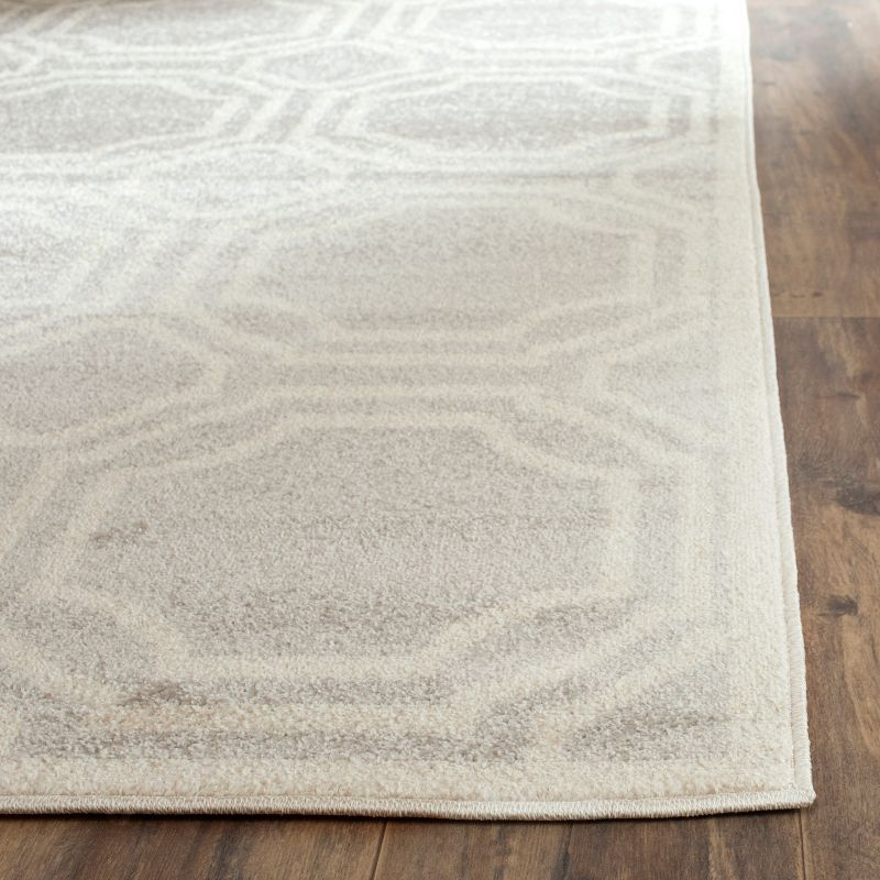 Amherst AMT411 Power Loomed Area Rug - Light Grey/Ivory - 7'x7' - Safavieh.