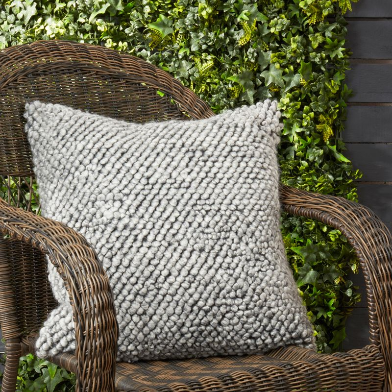 Saro Lifestyle Outdoor Oasis Tufted Poly Filled Throw Pillow, Gray, 20"x20"