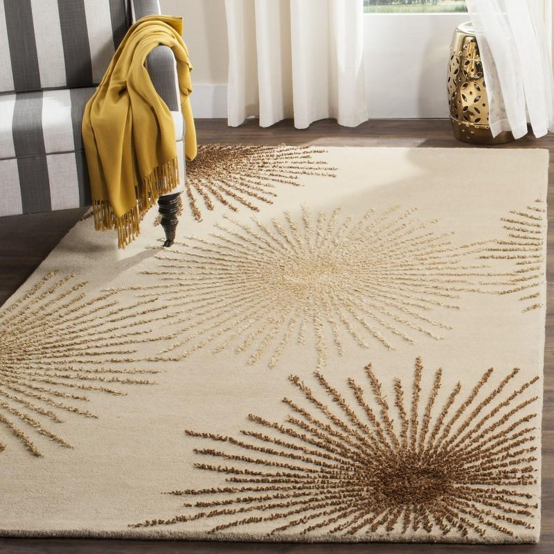 Soho SOH712 Hand Tufted Indoor Area Rug - Beige - 5'x8' - Safavieh.