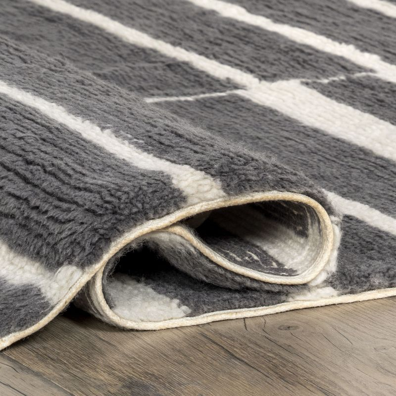 Nuloom Vlad Machine Washable Wool Area Rug, 5' x 8', Grey