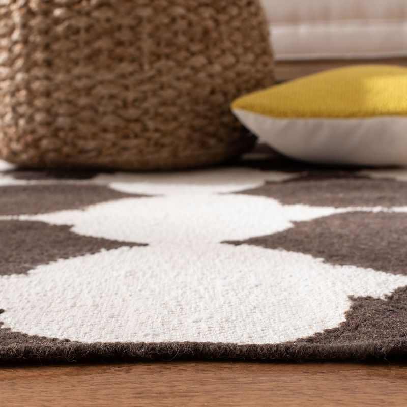 Dhurries DHU624 Hand Woven Accent Rug - Brown/Ivory - 2'6"x4' - Safavieh.
