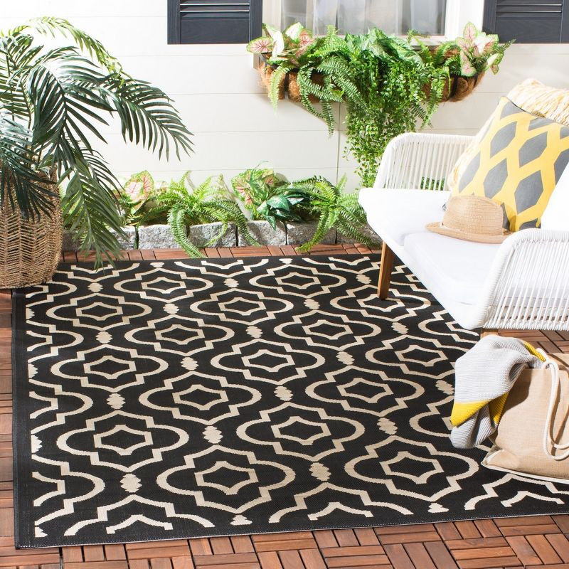 Courtyard CY6926 Power Loomed Indoor and Outdoor Area Rug - Black/Beige - 4'x5'7" - Safavieh