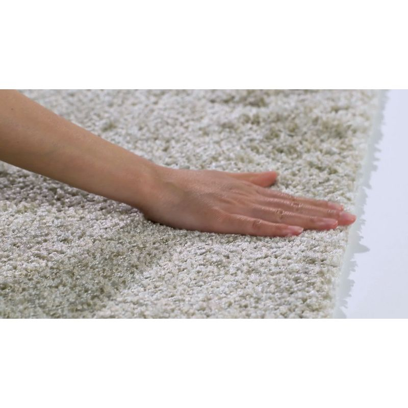 Arizona Shag ASG820 Power Loomed Indoor Accent Rug - Creme - 3'2"x5' - Safavieh