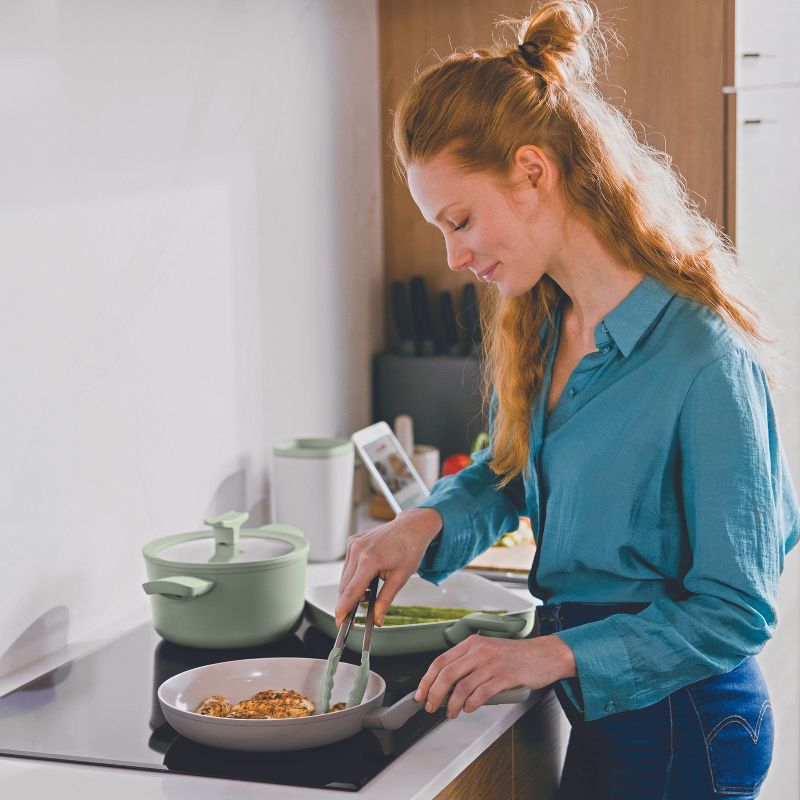 BergHOFF Balance Non-stick Ceramic 2Pc Frying Pan 9.5" and Nylon Turner 13.75", Recycled Aluminum, Moonmist