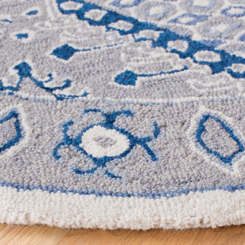 Micro-Loop MLP511 Hand Tufted Indoor Accent Rug - Light Grey/Blue - 4'x6' - Safavieh