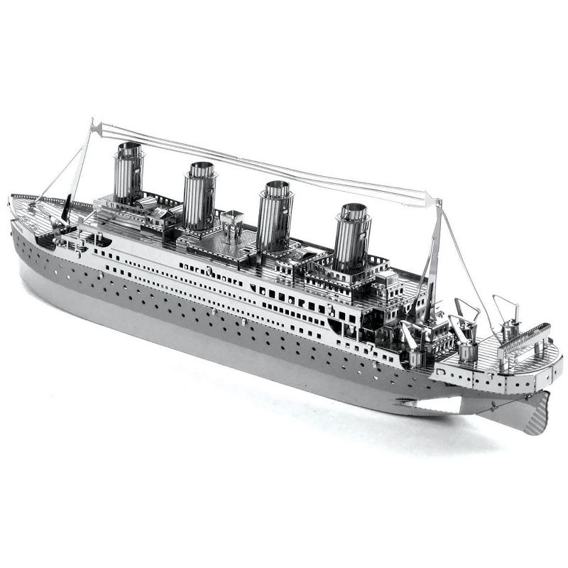 Model Kit Titanic Ship (Moderate Difficulty) Steel Model Kit by Metal Earth