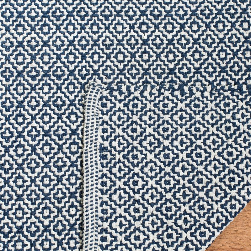 Montauk MTK717 Hand Woven Runner Rug - Ivory/Navy - 2'3"x7' - Safavieh.