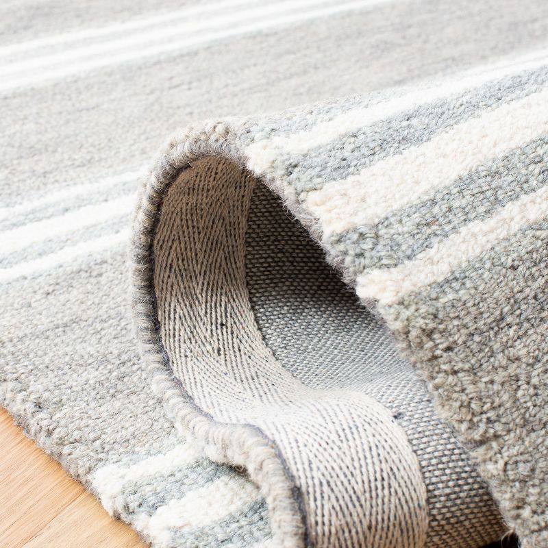 Metro MET601 Hand Tufted Indoor Area Rug - Grey/Ivory - 6'x6' - Safavieh
