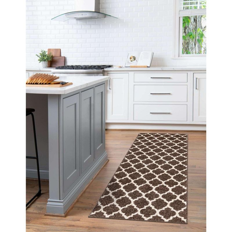 Unique Loom 2' 0 x 6' 1 Trellis Philadelphia Brown Area Rug