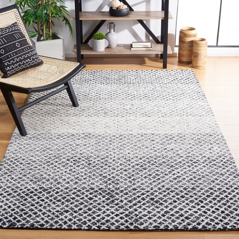 Micro-Loop MLP353 Hand Tufted Area Rug - Black/Ivory - 4'x6' - Safavieh.