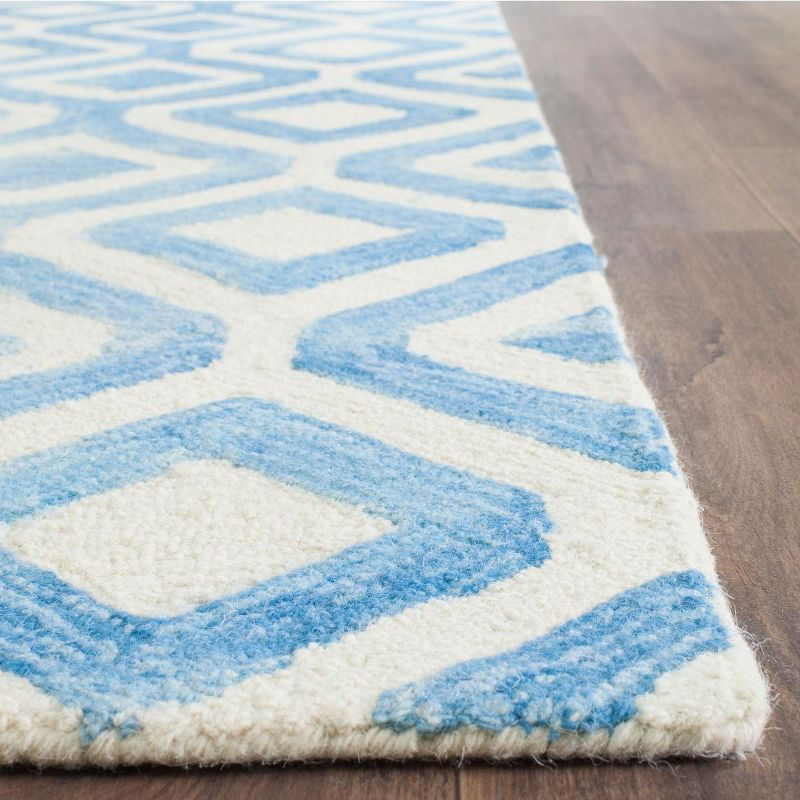 Dip Dye DDY679 Hand Tufted Indoor Runner - Ivory/Blue - 2'3"x6' - Safavieh