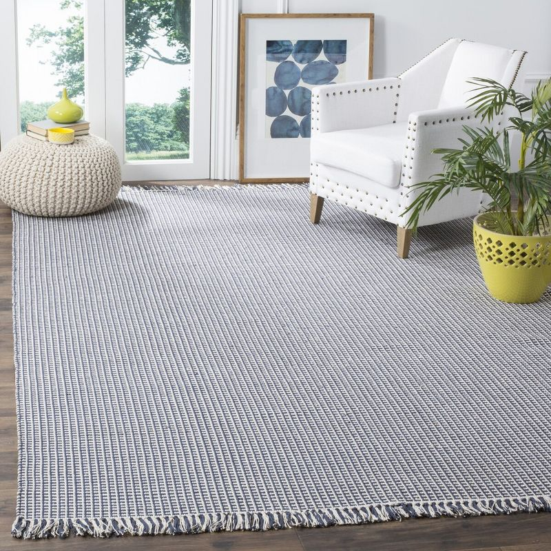 Montauk MTK340 Hand Woven Indoor Area Rug - Ivory/Navy - 6'x9' - Safavieh