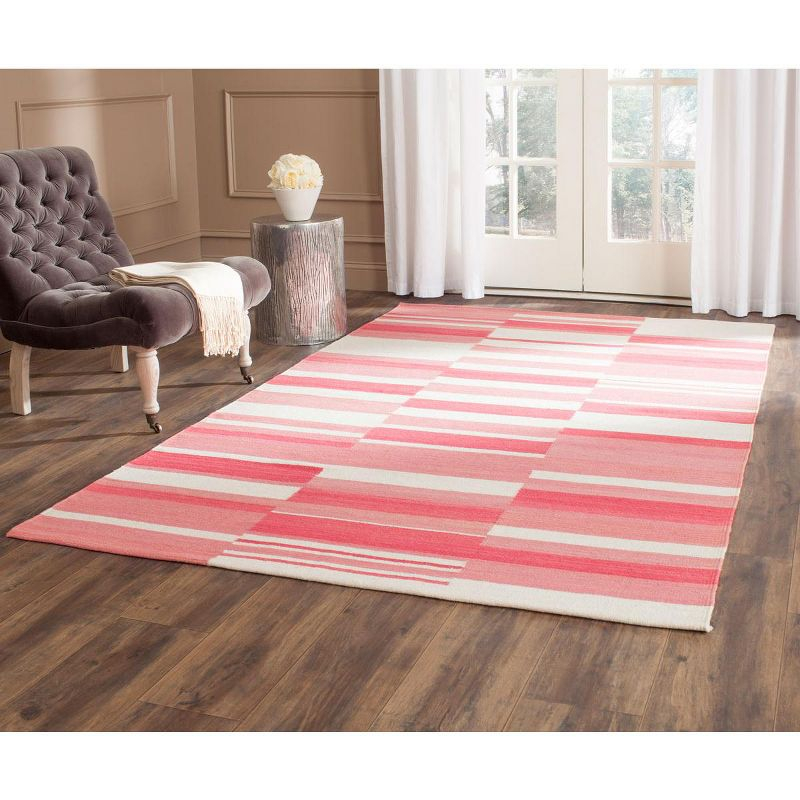 Kilim KLM953 Hand Woven Area Rug - Pink/Ivory - 5'x8' - Safavieh.