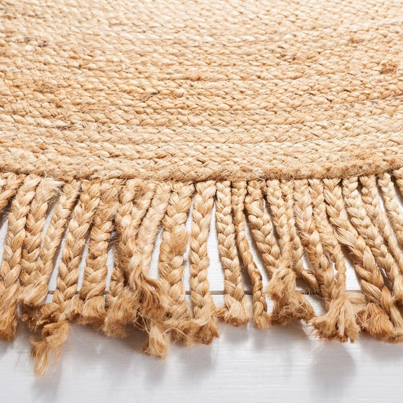 Braided BRD259 Hand Braided Area Rug - Natural - 5' round - Safavieh.