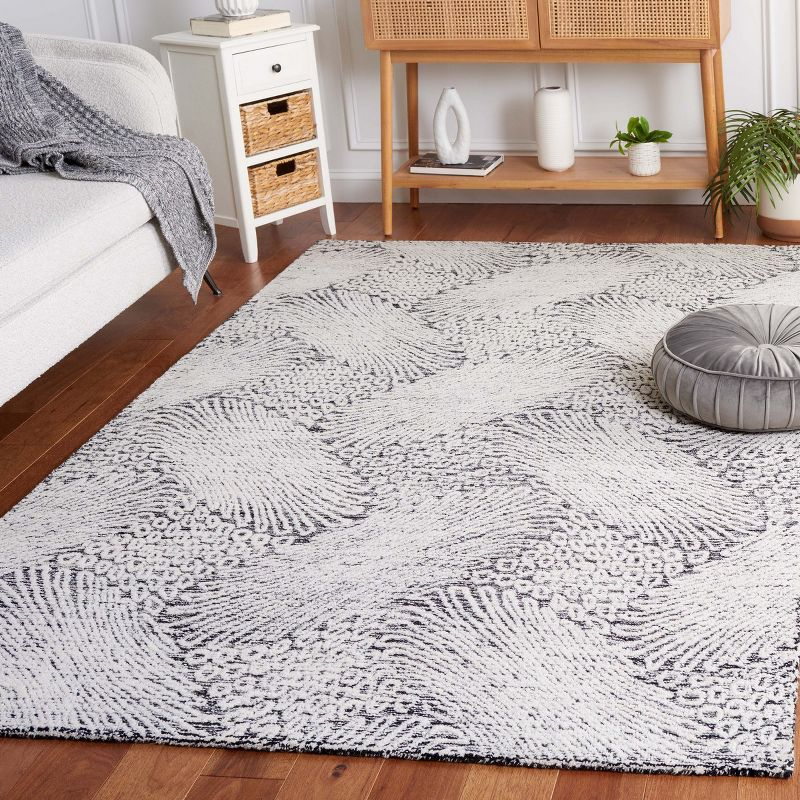 Ebony EBN105 Hand Tufted Indoor Area Rug - Black/Ivory - 4'x6' - Safavieh