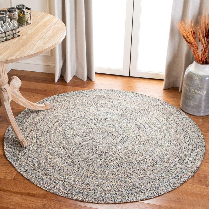 Braided BRD701 Hand Woven Area Rug - Blue/Ivory - 5' round - Safavieh.