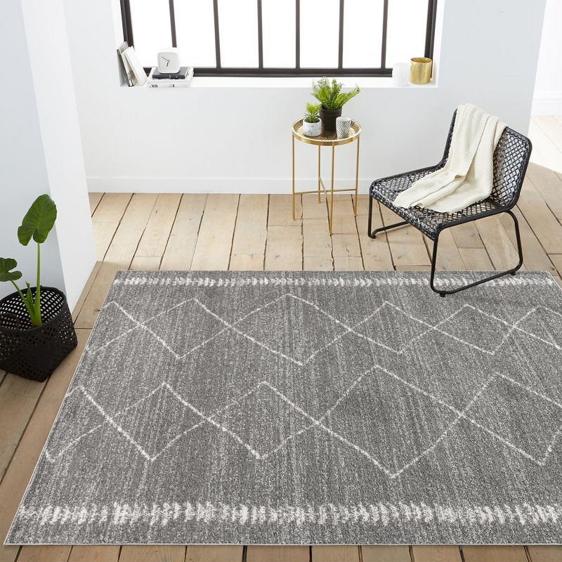 5'x8' Zaina Moroccan Beni Souk Area Rug, Gray/Cream - JONATHAN Y