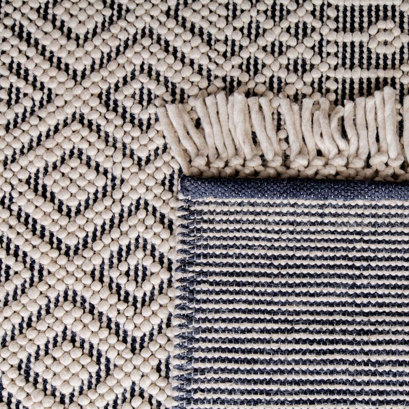 Natura NAT852 Hand Loomed Indoor Area Rug - Ivory/Navy - 8'x8' - Safavieh