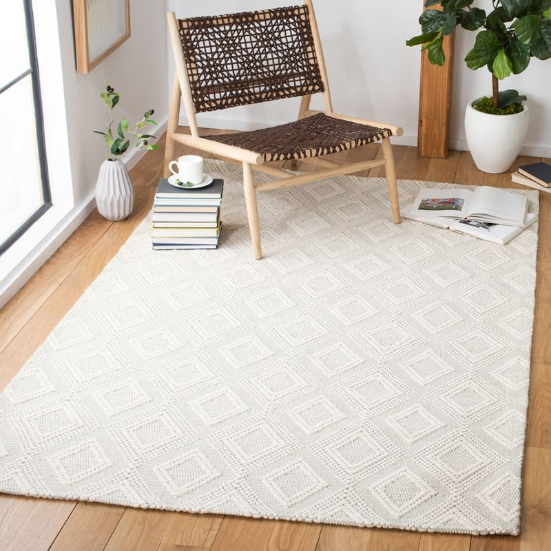 Marbella MRB306 Hand Woven Area Rug - Ivory - 3'x5' - Safavieh.