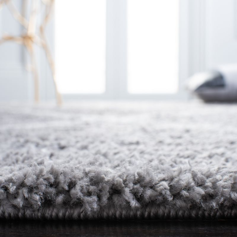 August Shag 500 AUG531 Power Loomed Indoor Area Rug - Light Grey/Ivory - 5'-5"x7'-7" - Safavieh