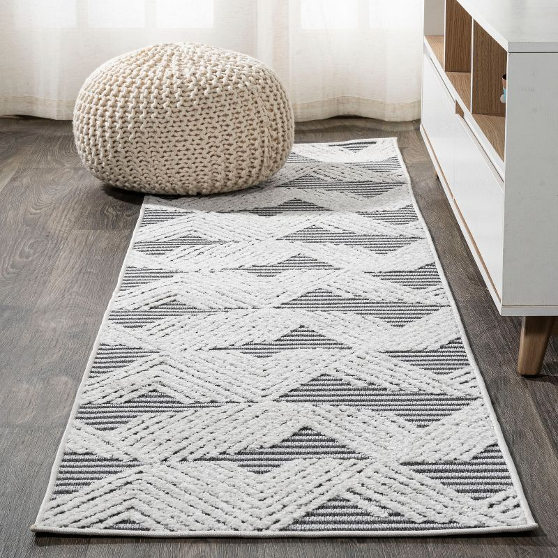 2'x8' Jazz High-Low Pile Art Deco Geometric Indoor/Outdoor Runner Rug, Black/Ivory - JONATHAN Y