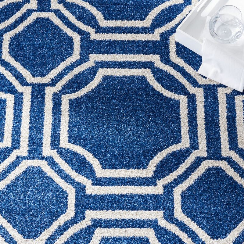 Amherst AMT411 Power Loomed Area Rug - Navy/Ivory - 5'x5' - Safavieh.