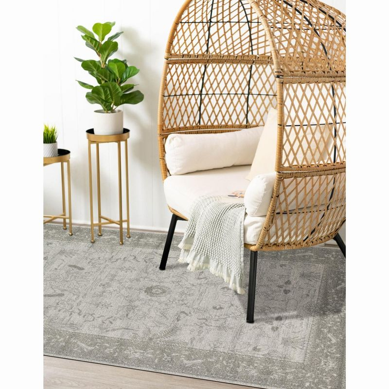 Unique Loom 5' 3 x 8' 0 Light Gray La Jolla Floral Area Rug