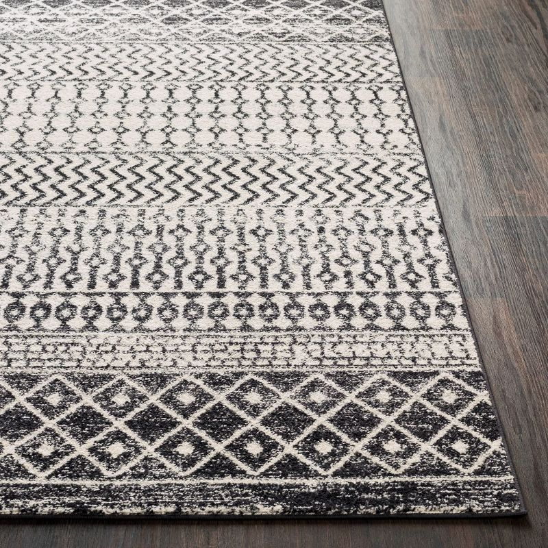 Livabliss 5'3" Round Sweetgum Global Rug Gray: Traditional Indoor Medium Pile, Stain & Fade-Resistant Rug