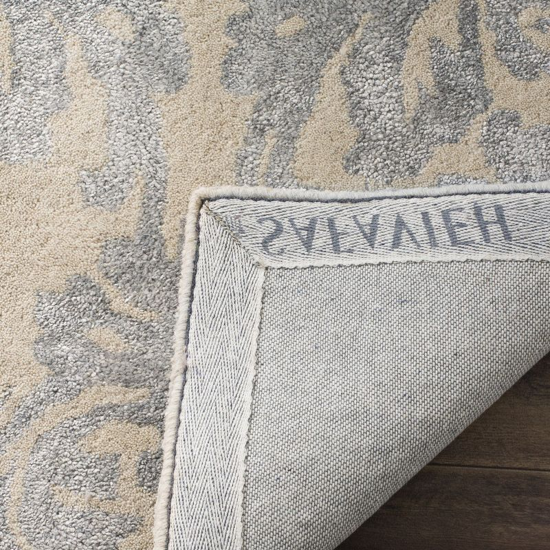 Bella BEL156 Hand Tufted Accent Rug - Ivory/Silver - 2'6"x4' - Safavieh.
