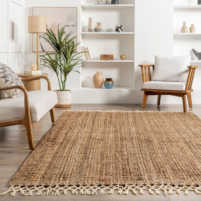 nuLOOM Raleigh Farmhouse Jute Tasseled Area Rug, Runner 2' 6" x 6', Natural