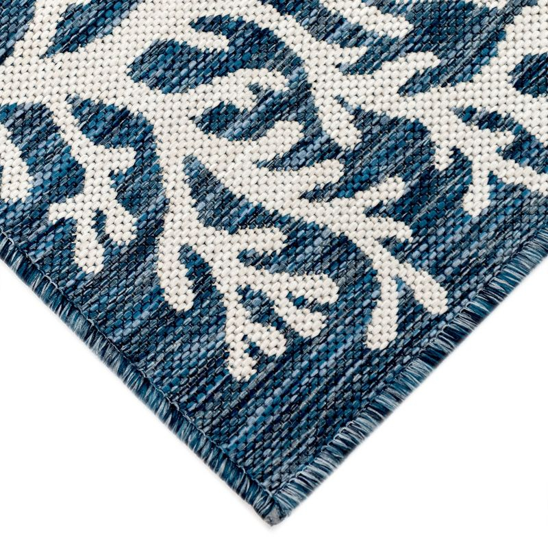 Liora Manne Carmel Coral Border Indoor/Outdoor Rug Navy 1'11" x 7'6"