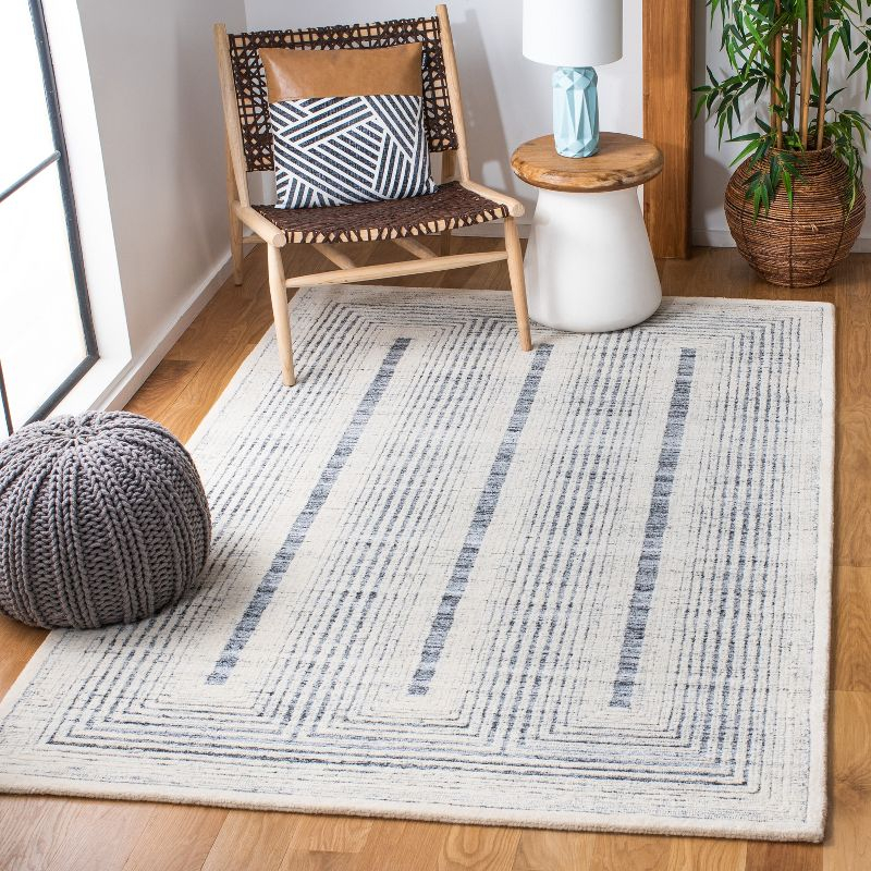 Metro MET991 Hand Tufted Indoor Area Rug - Dark Grey/Ivory - 4'x6' - Safavieh