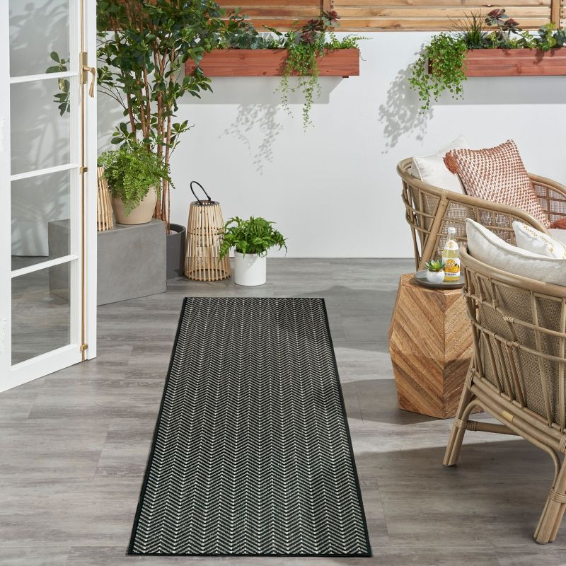 Nourison Horizon Indoor/Outdoor 2' x 6' Black Modern Rug