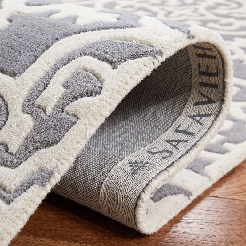 Chatham CHT729 Hand Tufted Area Rug Dark Grey / Ivory 5' X 5'  - Safavieh.