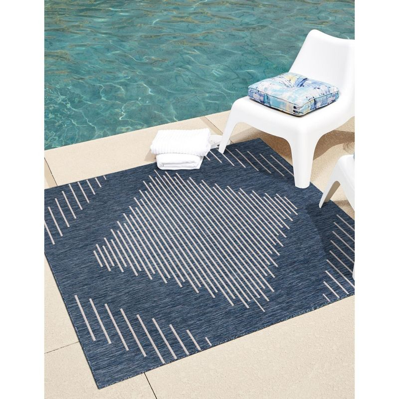 Unique Loom 7' 0 x 7' 0 Square Indoor/Outdoor Modern Blue Area Rug