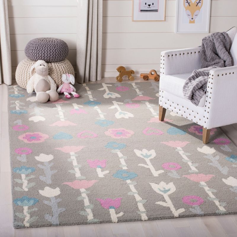 Safavieh Kids SFK918 Hand Tufted Area Rug - Grey/Pink - 3'x5' - Safavieh.