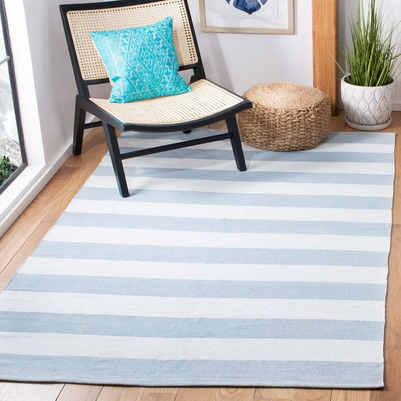 Montauk MTK712 Hand Woven Indoor Area Rug - Sky Blue/Ivory - 5'x8' - Safavieh