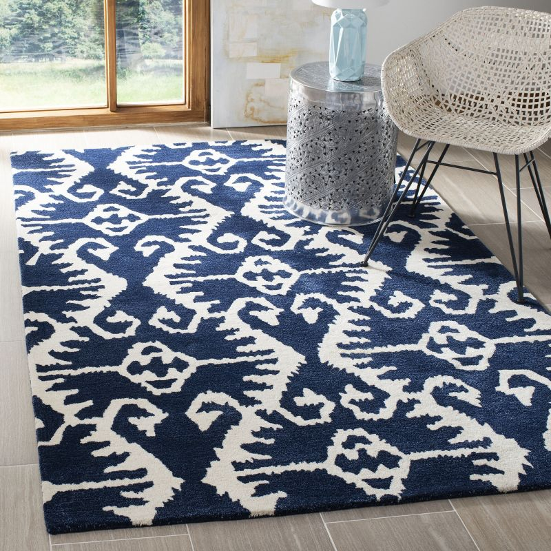 Wyndham WYD323 Hand Tufted Indoor Area Rug - Royal Blue/Ivory - 4'x6' - Safavieh